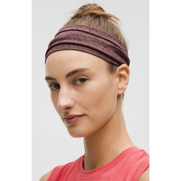 Lululemon Metal Vent Tech Seamless Wide Headband Deco Pink/Goodnight Plum - Picture 4 of 10